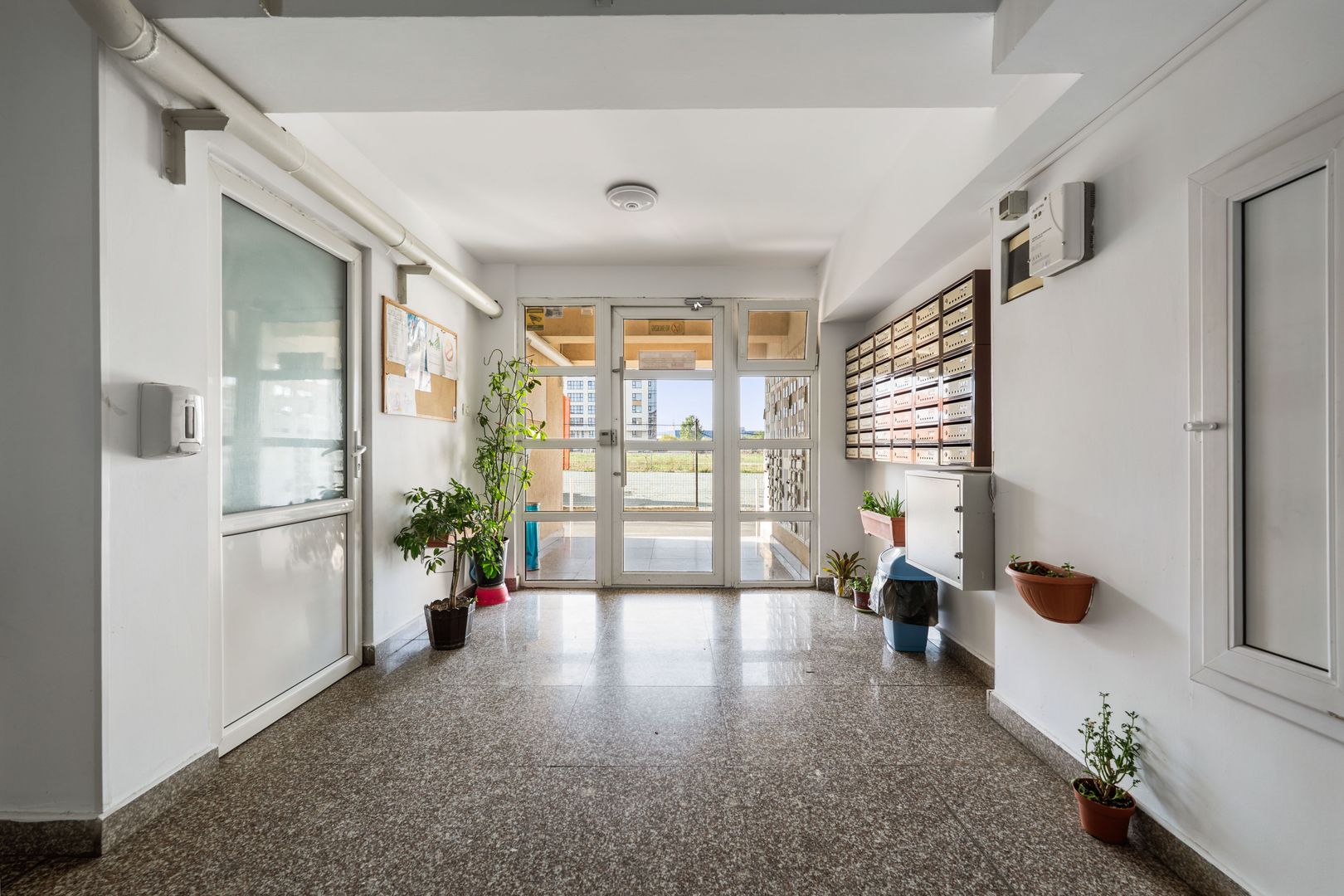 TOMIS NORD - vizavi VIVO MALL - 2 camere gata de mutare | balcon | gaz - Poză 26