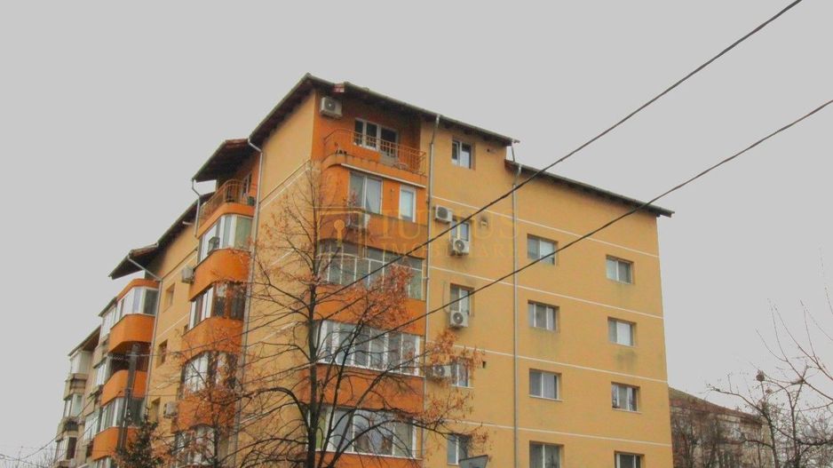 2 camere, centrala proprie, zona Bucovina, loc de parcare langa bloc - Poză 1
