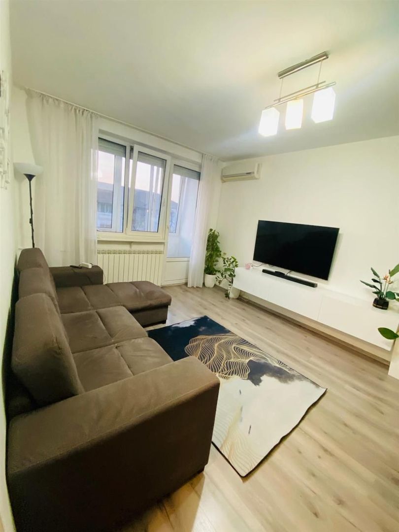 Apartament cu 2 camere Rogerius - Poză 3