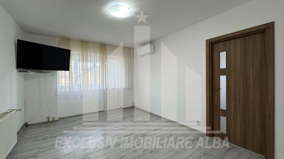 Apartament cu 2 camere de vanzare, Cetate - Poză 1