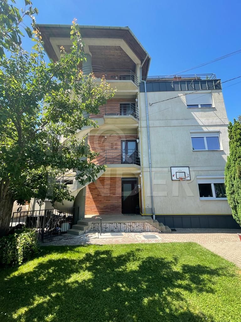 Inchiriere apartament 3 camere in Vila, Central - Poză 7