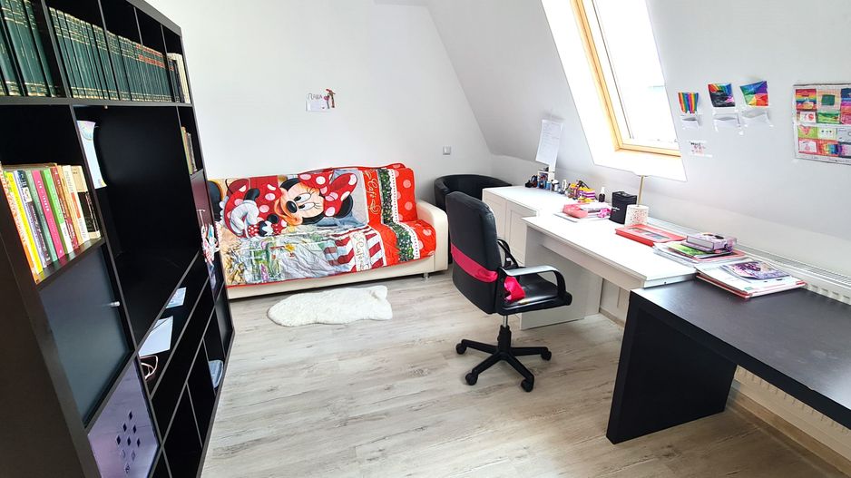 Casa 4 camere mobilata si utilata cartier Izvor Tarlungeni Brasov - Poză 4