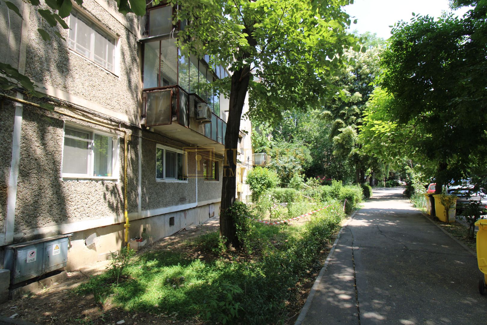 Zona Aradului, 3 camere + 2 bai, centrala proprie. - Poză 19