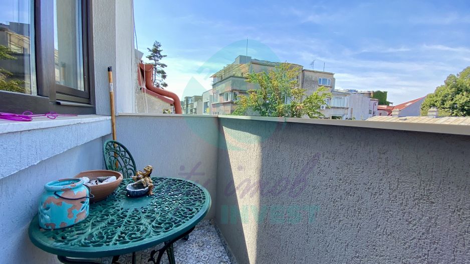 Apartament renovat complet, situat într-o zonă liniștită și centrală! - Poză 11