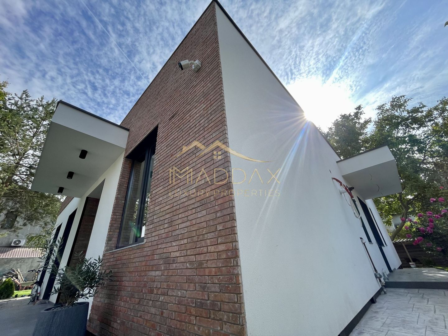 Vila cu 5 camere // * 565 mp gradina* // Tunari - Poză 54