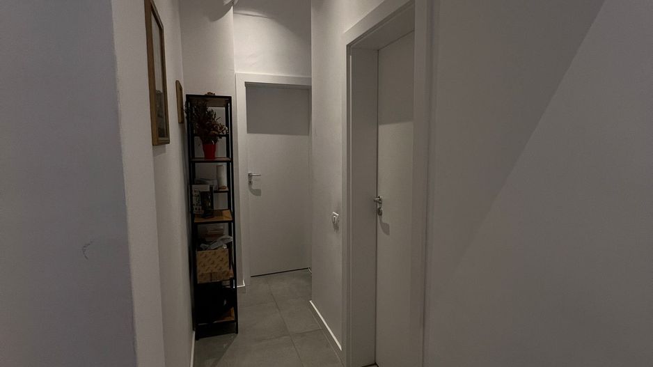 SPATIU DE BIROURI | ARCUL DE TRIUMF | MOBILAT | GRADINA CU TERASA - Poză 8