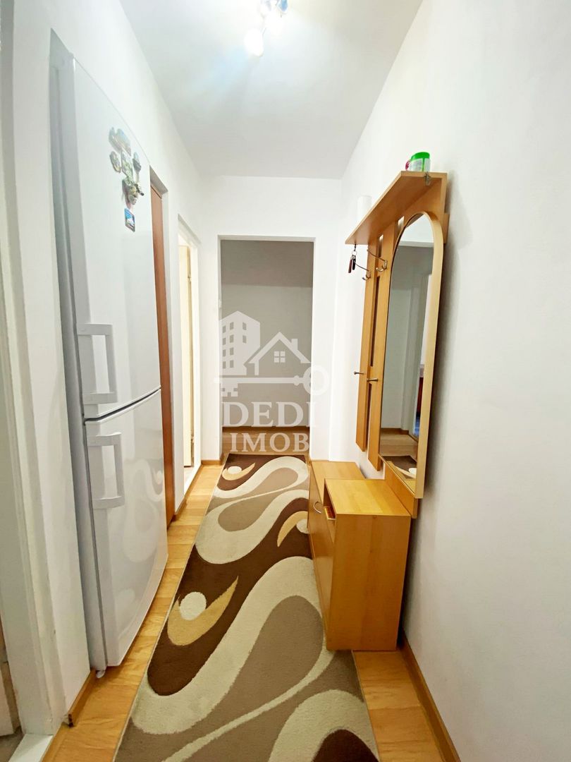 Apartament 3 camere de vânzare in zona Rogerius, Oradea - Poză 8