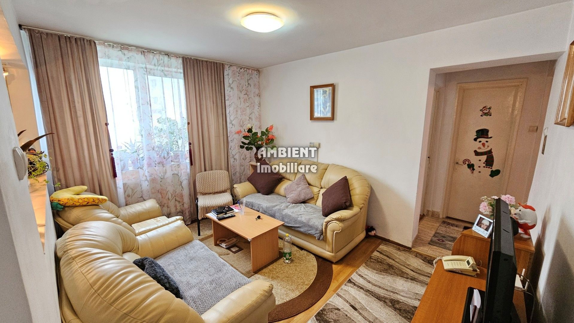 Apartament cu 4 camere, etaj 1, zona CENTRU - Camera de comert; - Poză 1
