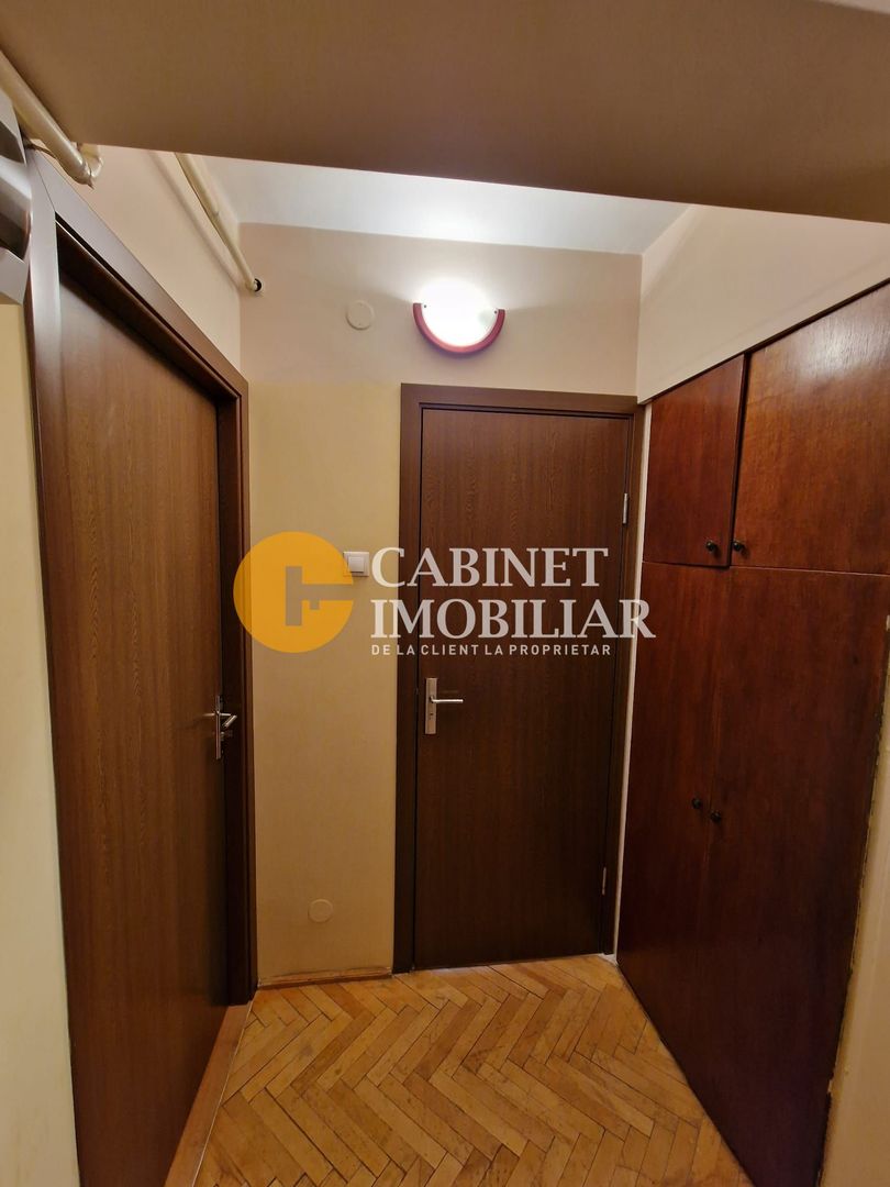 GARA - ARCU - 3 CAMERE DECOMANDAT - ETAJ INTERMEDIAR - BOXĂ + LOC DE PARCARE - Poză 5