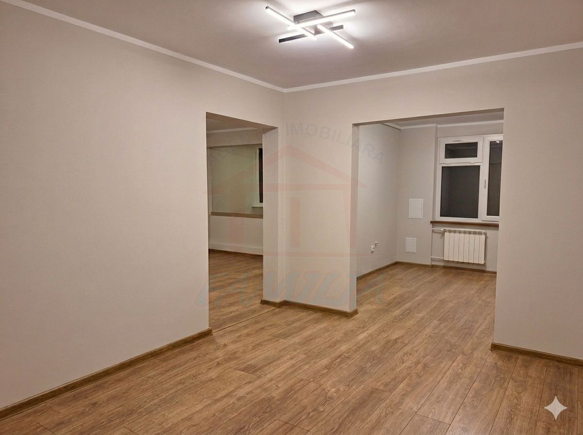 Vanzare apartament 2 camere in Centru, 48 mp, 75.000 EURO - Poză 5