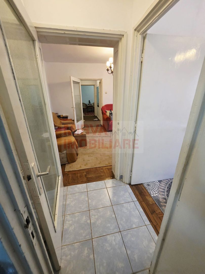 Vanzare apartament 3 camere, 54,99 mp, etaj 1/4, zona Democrației - Poză 17