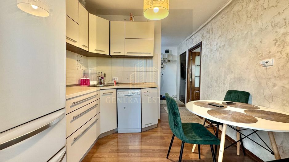 Spre Vânzare apartament cu 3 camere - 72 m.p - Nicolina, Iași - Poză 4