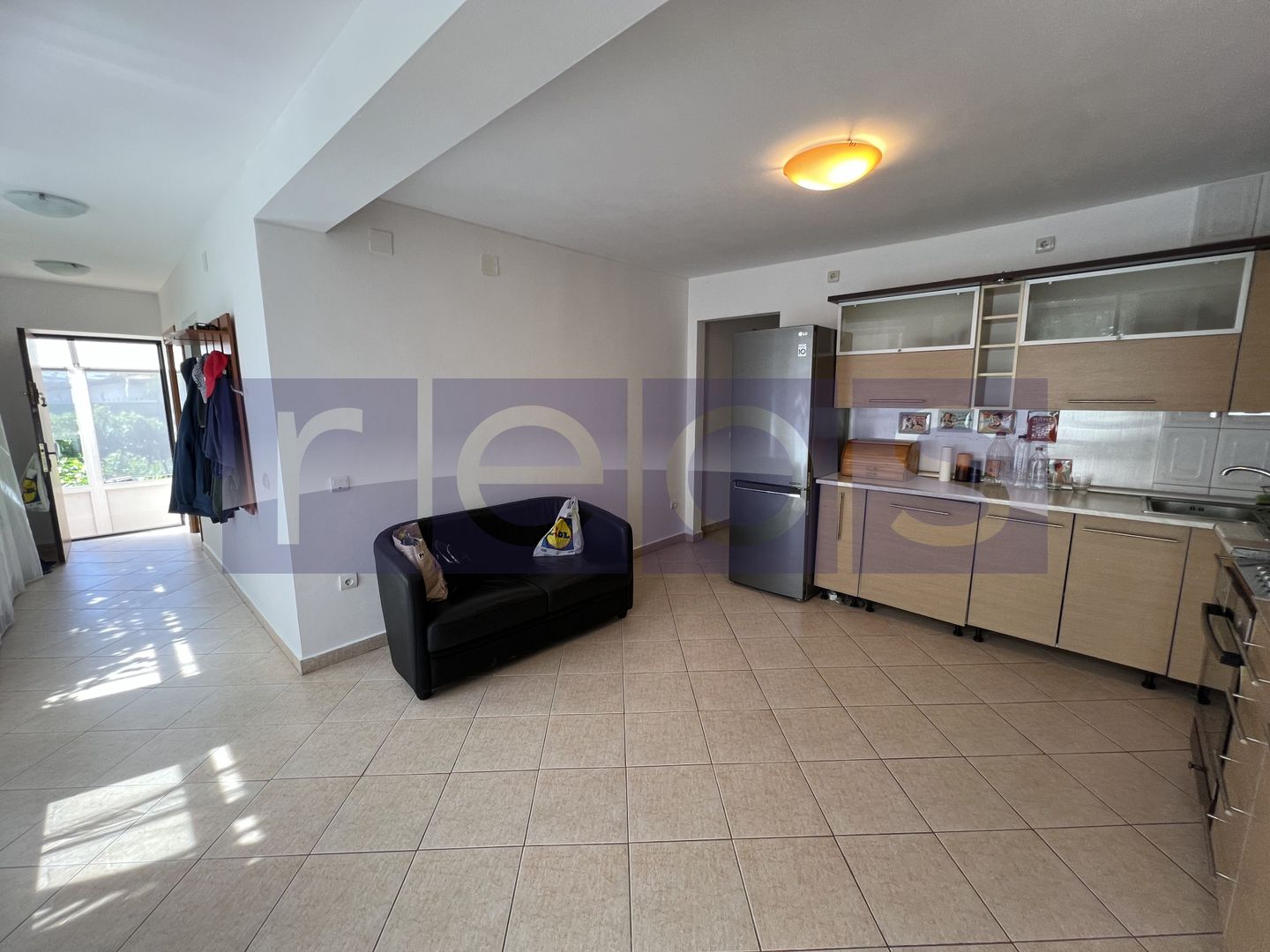 VANZARE CASA SPATIOASA SI LUMINOASA | ZONA CRANGASI / GIULESTI | TEREN 300 MP - Poză 3