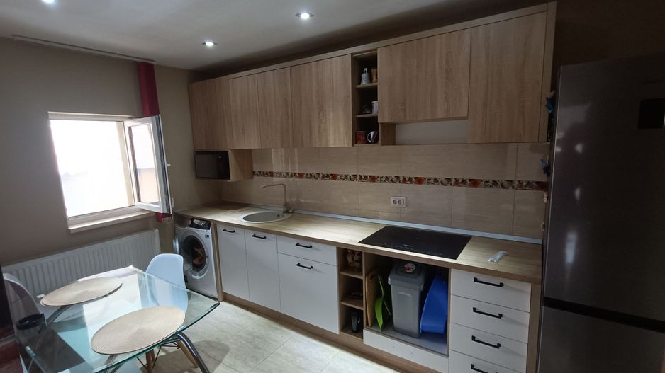 Casa cu 3 camere, 150 mpu, mobilata, utilata, garaj, curte, Ampoita - Poză 13