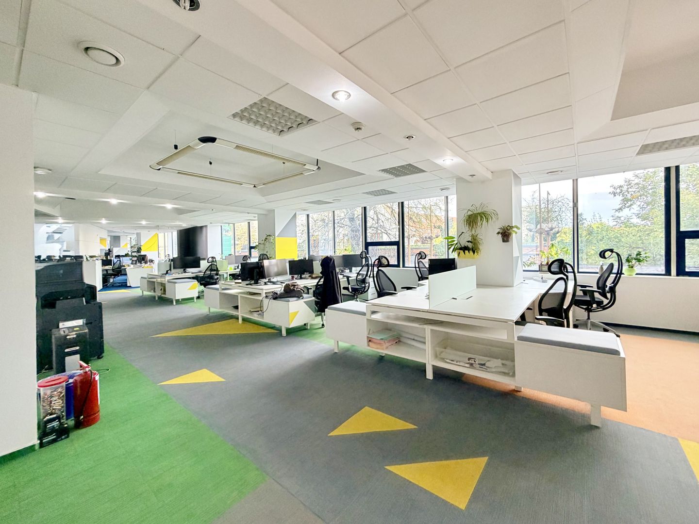 Un sediu care inspiră încredere, în inima Timișoarei - Poză 10