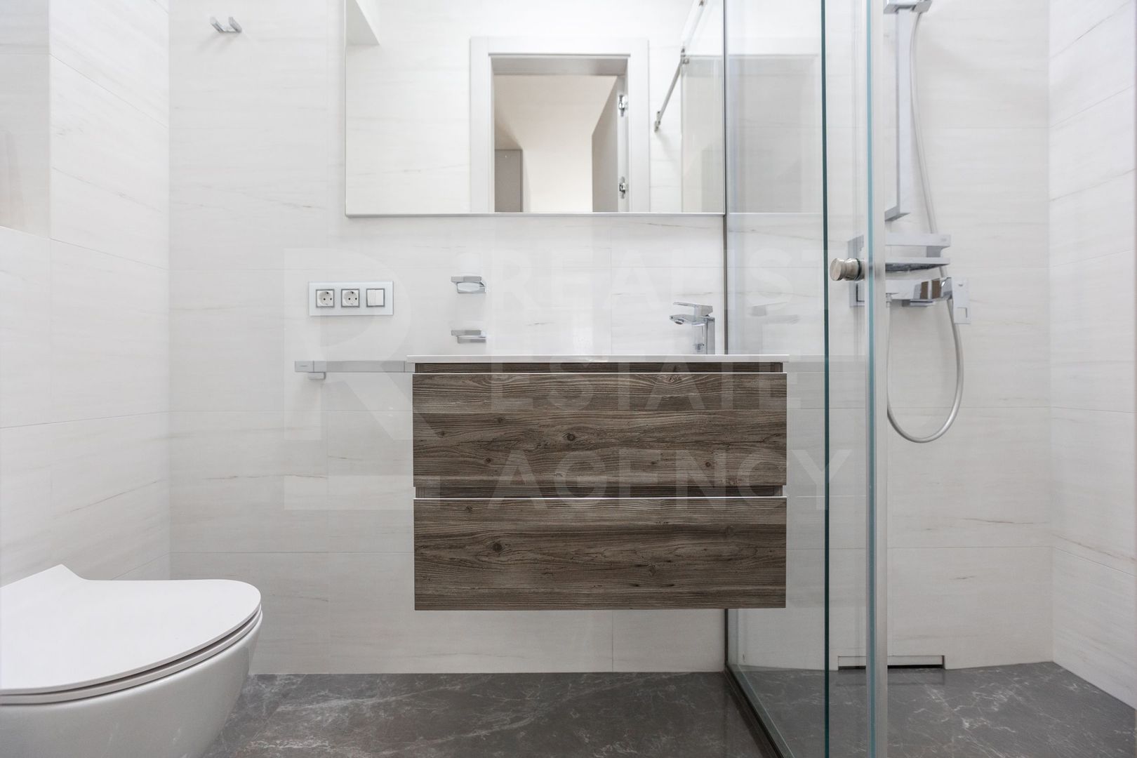 Vânzare, apartament cu 3 odăi și terasă, în Centrul Diplomatic, Perla - Poză 11