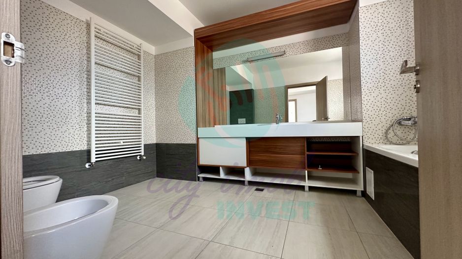 Spatiu cu view si terasa ideal atat pentru birou cat si pentru locuinta - Poză 9