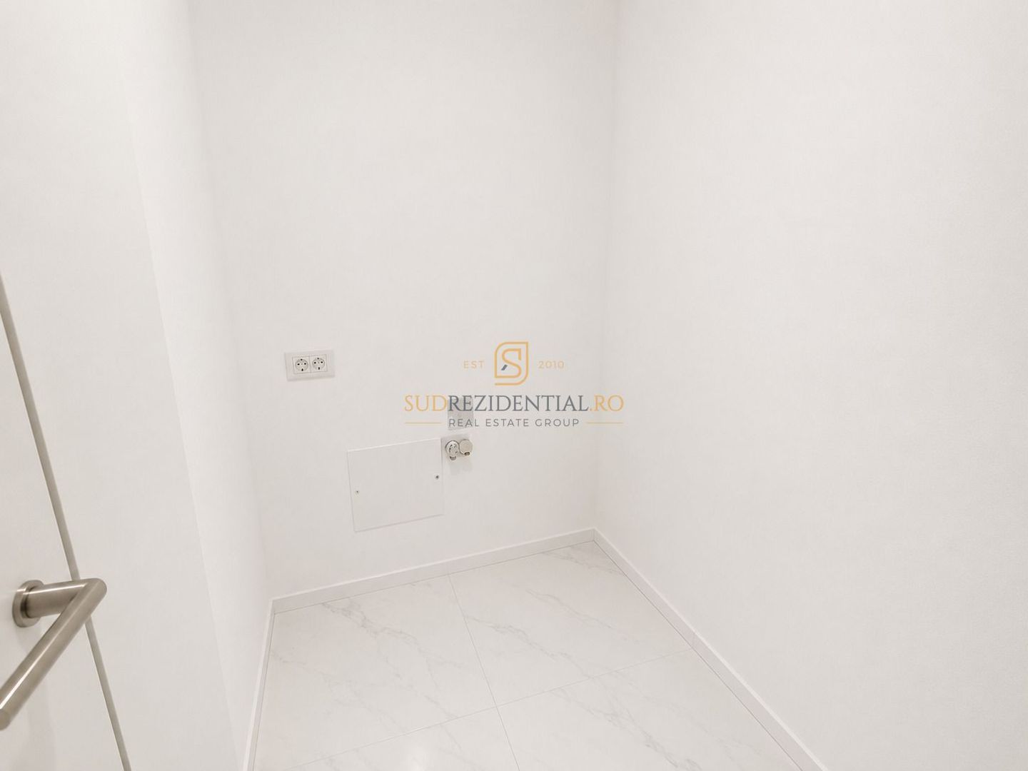 Apartament Premium cu 4 camere și 2 locuri de parcare incluse - Poză 12