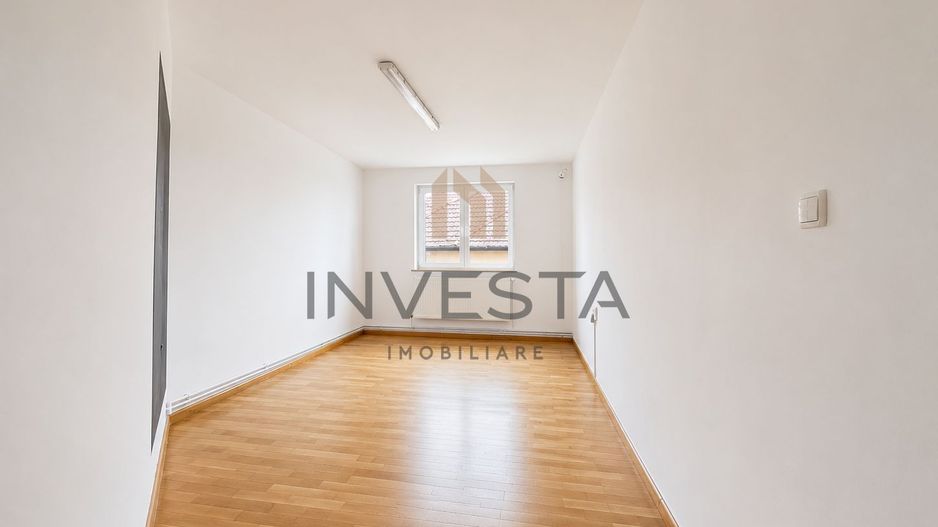 Vila spatioasa cu 15 camere de inchiriat in zona Andrei Muresanu - Poză 12