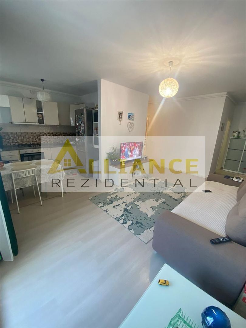 Grand Arena Ap 3 camere et 2/4 mobilat utilat cu parcare inclusă - Poză 4