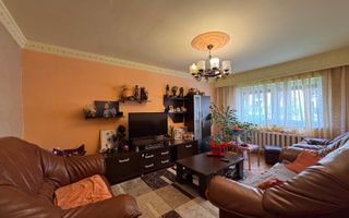 Apartament cu 3 camere | 2 bai | 64 mp | Parcare | Cetate - Mercur - Poză 1