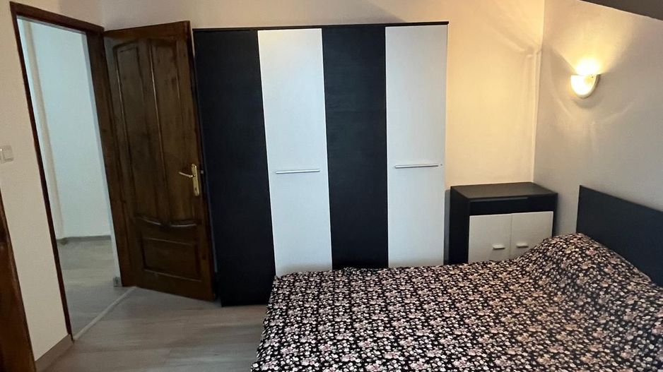 Vila cu piscina Herastrau | Panouri solare | Parcare | Rezidential sau birouri - Poză 11