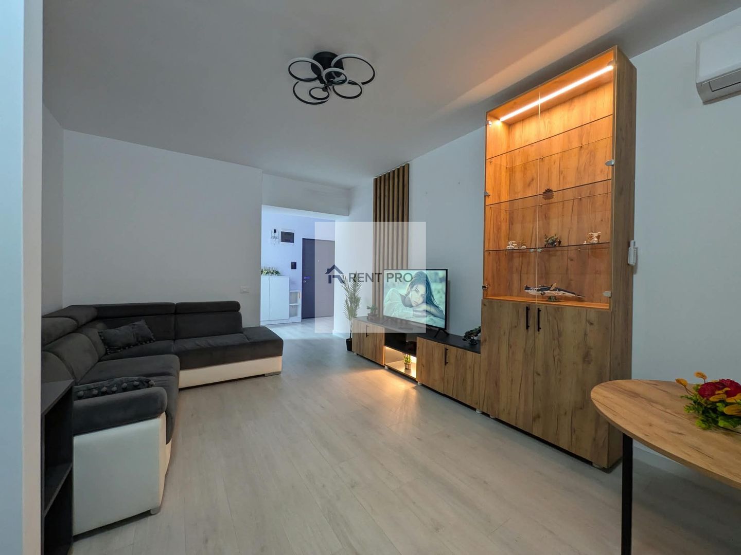 2 Camere Smart Lujerului Metrou Afi Mall Parcare Inclusa - Poză 8