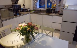 Vila mobilata si utilata, curte, terasa inchisa, parcare - Poză 24