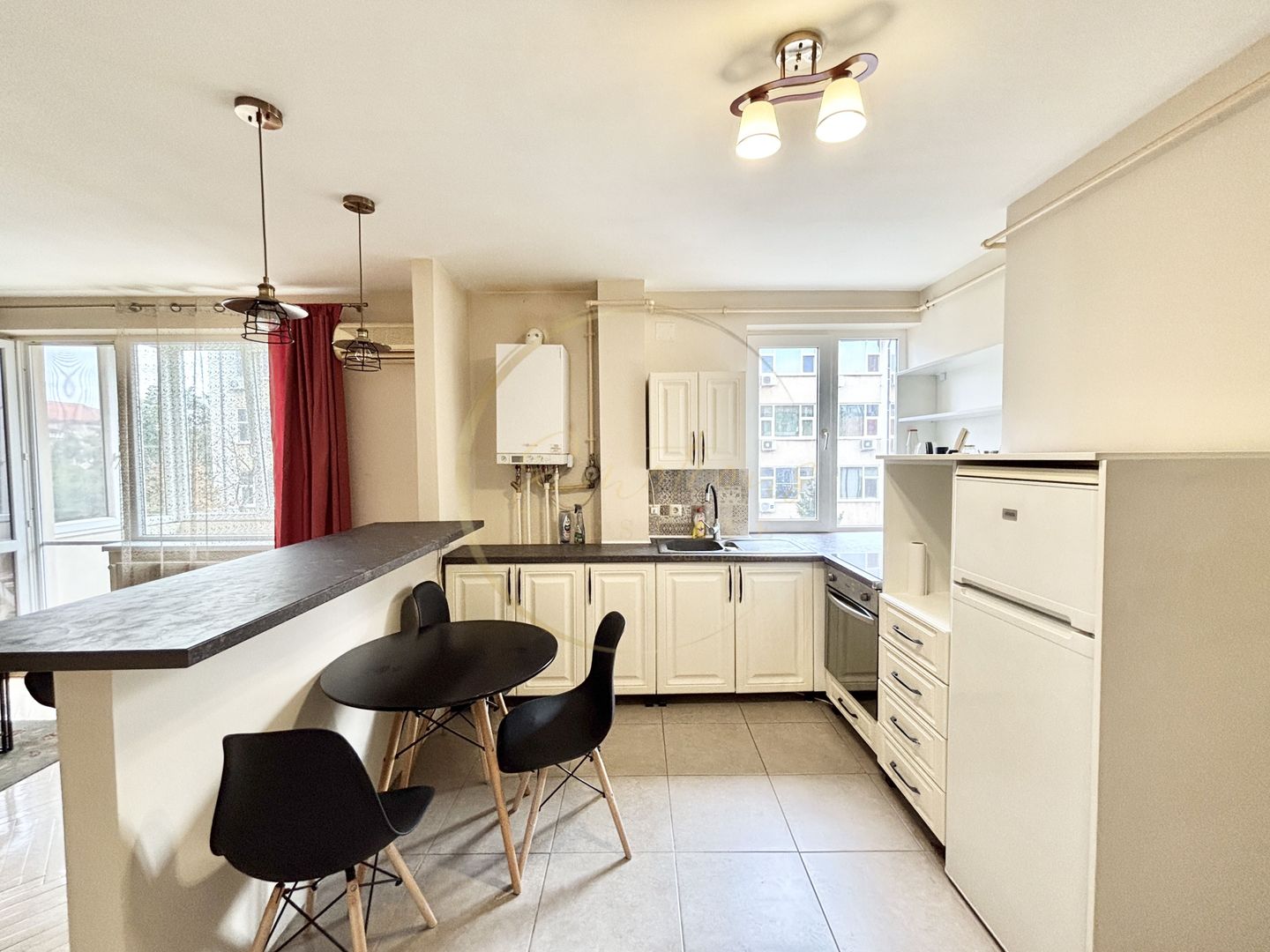 Apartament 2 camere - Ultracentral | Centrala proprie - Poză 3