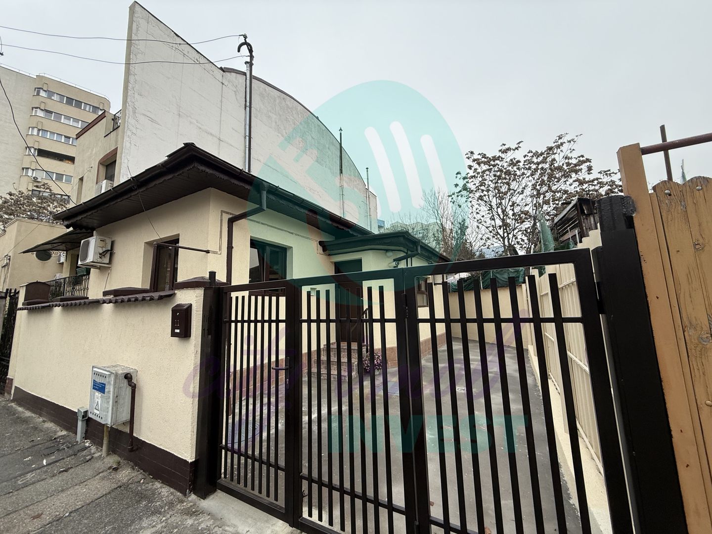 "Casa bunicii" la vanzare in zona Vatra Luminoasa - Poză 3