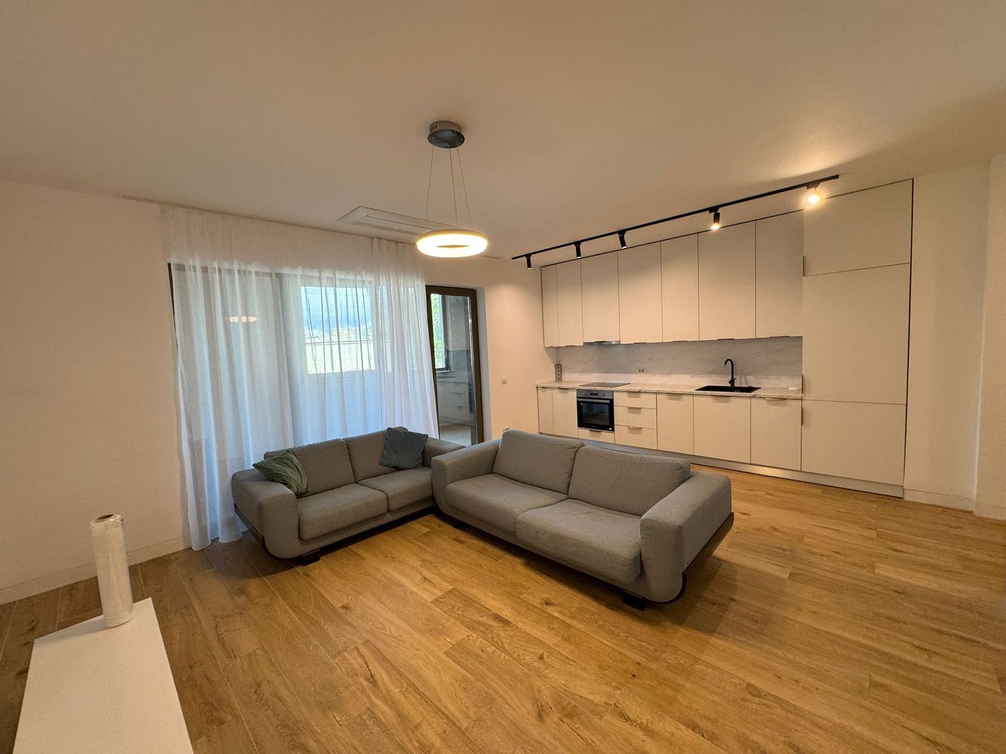 Apartament 3 camere | Parcare subterana | Viitorului 134 Central Distr - Poză 1