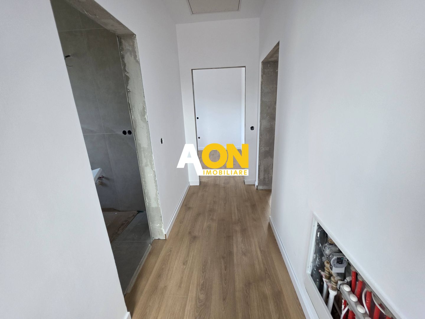 Duplex modern, 4 camere, curte 315 mp, predare mobilata,zonă liniștită - Poză 7