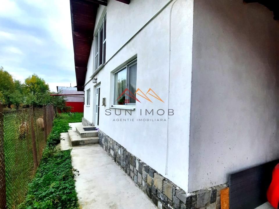 Casa P+M, 3 camere, central, teren 313 m2, zona linistita, Breaza, PH - Poză 2
