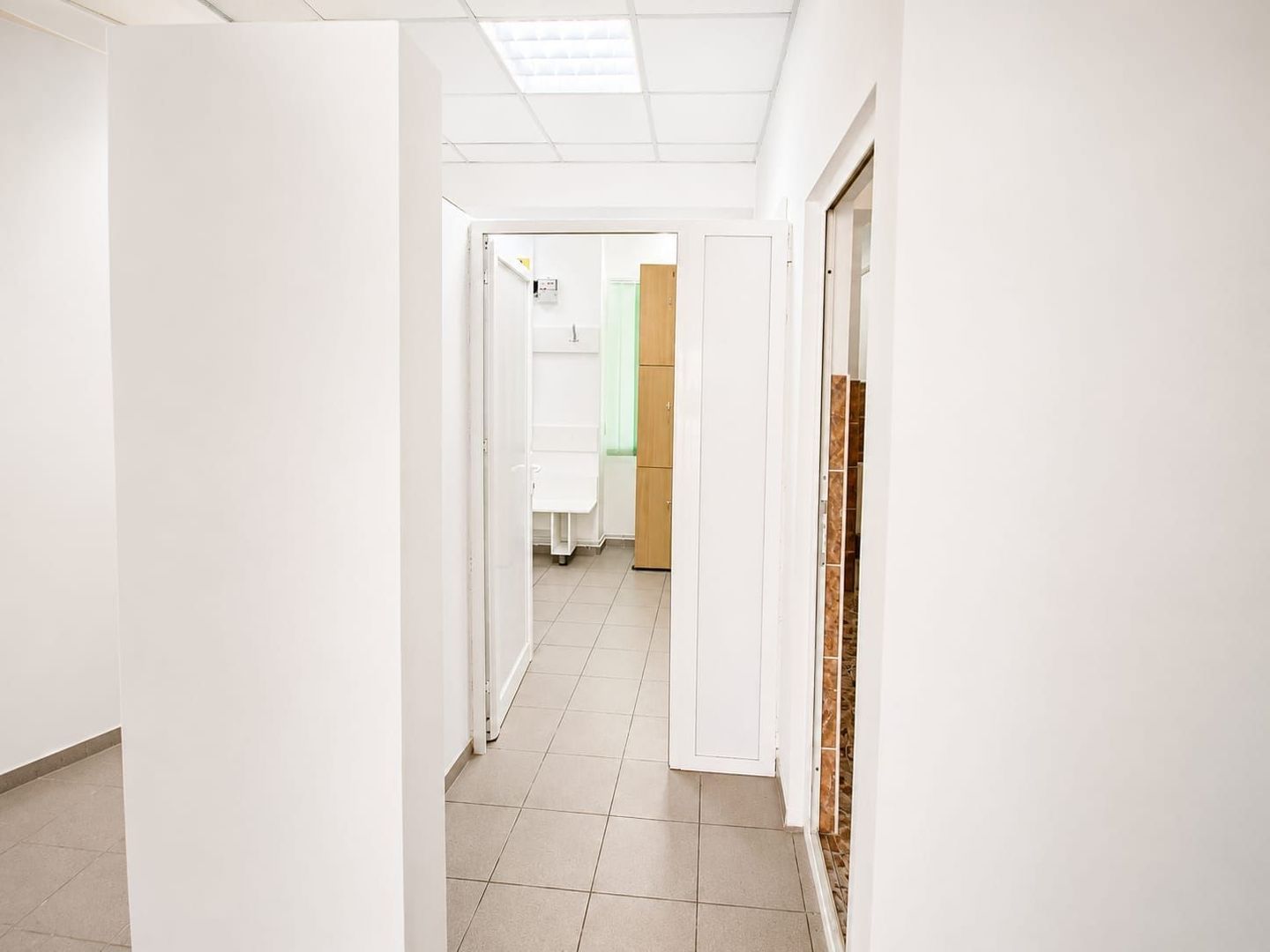 Inchiriere spatiu comercial-sala diverse Centru Pitesti - Poză 7