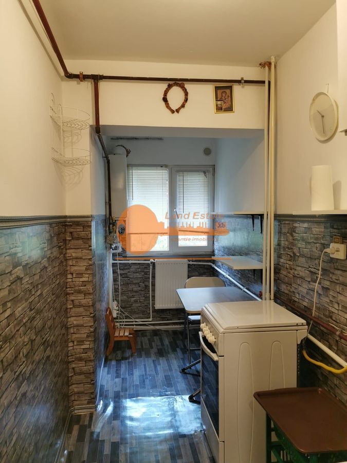 Garsonieră  decomandată cu centrala proprie – la 5 minute de metrou - Poză 5