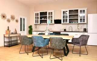 Apartament 4 camere de închiriat | Cisnădie, Central | Curte - Poză 14