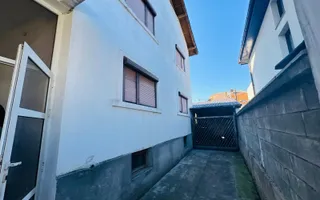 Vilă impunătoare, construcție solidă D+P+E+M, 430 mp – pretabilă pensiune - Poză 15