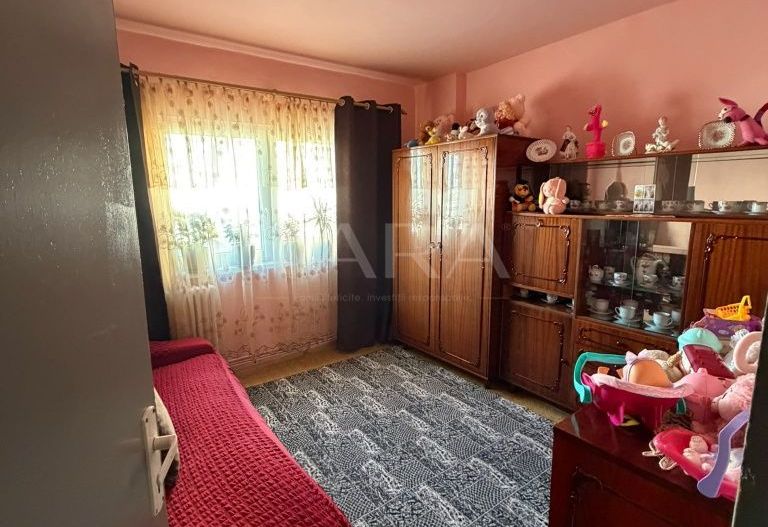 Apartament cu 4 camere, spațios – Mănăștur, Piața Flora - Poză 3