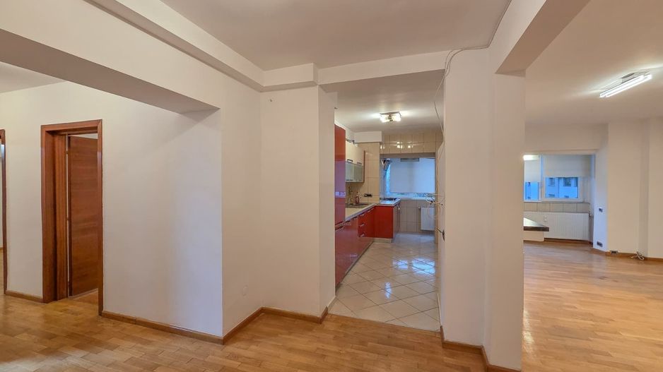 Apart 3 camere birouri stradal Bulevardul Unirii colt Nerva Traian - Poză 3