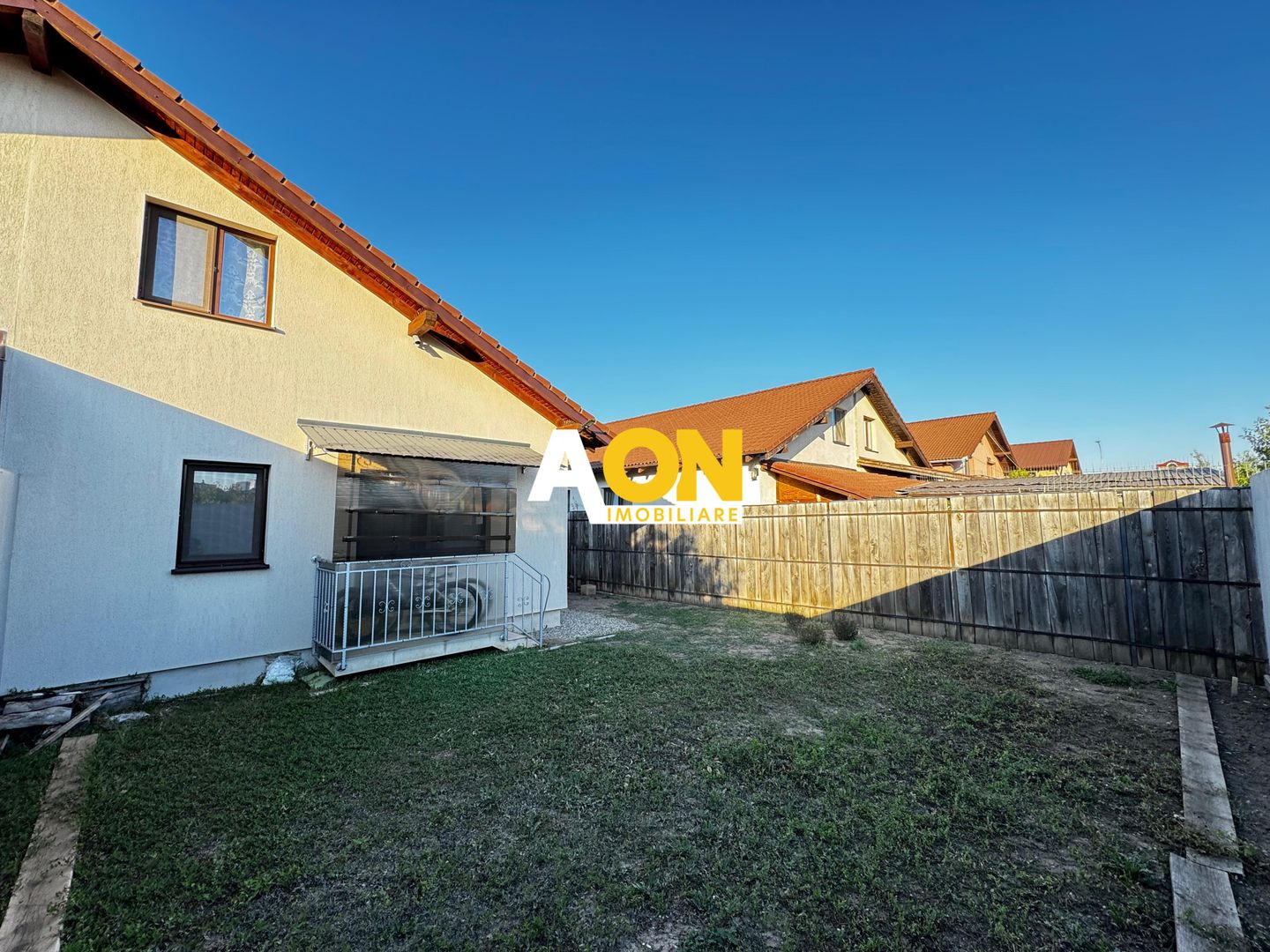 Casa de vanzare, 4 camere, 2 bai, mobilata-utilata, 234 mp teren - Poză 12