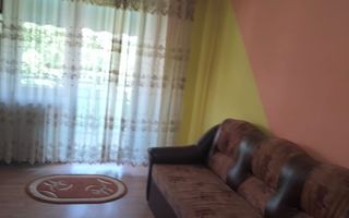 BRASADAS vinde apt. cu 2 camere la etajul 4 in Micro 17. - Poză 1