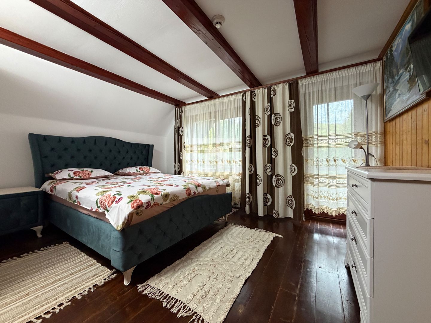 Casa / Pensiune 5 dormitoare Manastirea Humorului - Poză 16