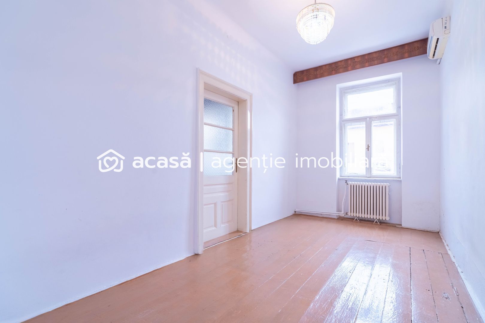 Apartament ultracentral Arad – 468 mp teren propriu, garaj, acces auto - Poză 2