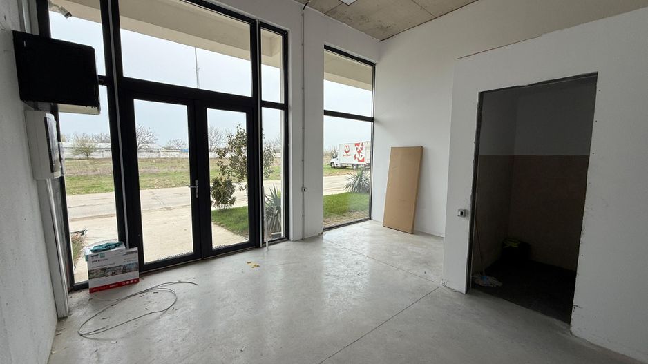 Spatiu Comercial 206 mp Aerocity | Tunari - Poză 7