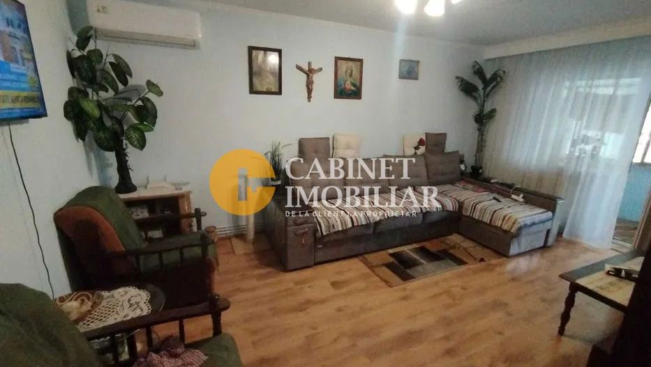 3 Camere Decomandat - Etaj 1 -Frumoasa - Bloc 1984 - Poză 3