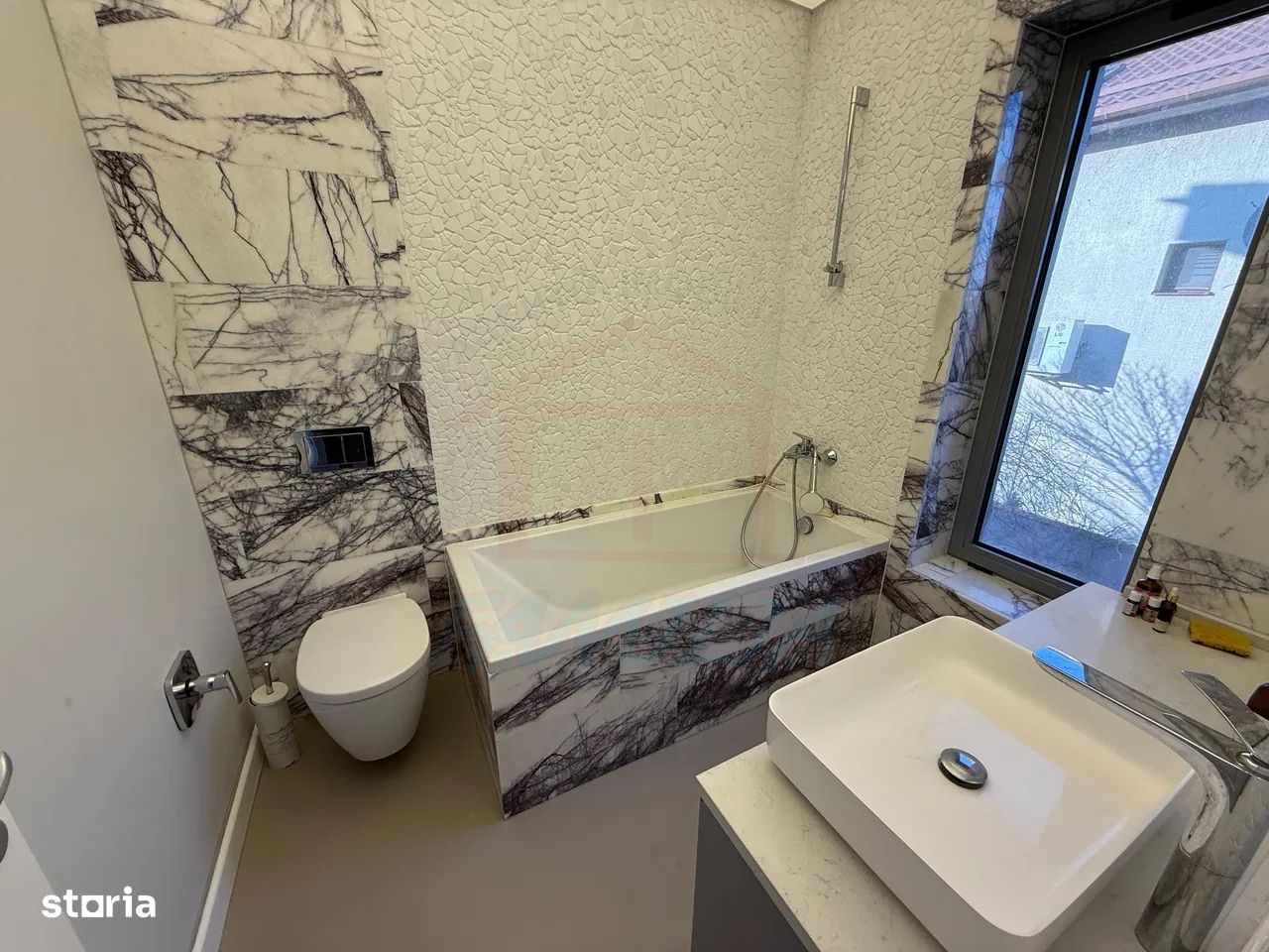 Vila mare in Pantelimon aproape de Lacul Pantelimon, la cheie - Poză 11