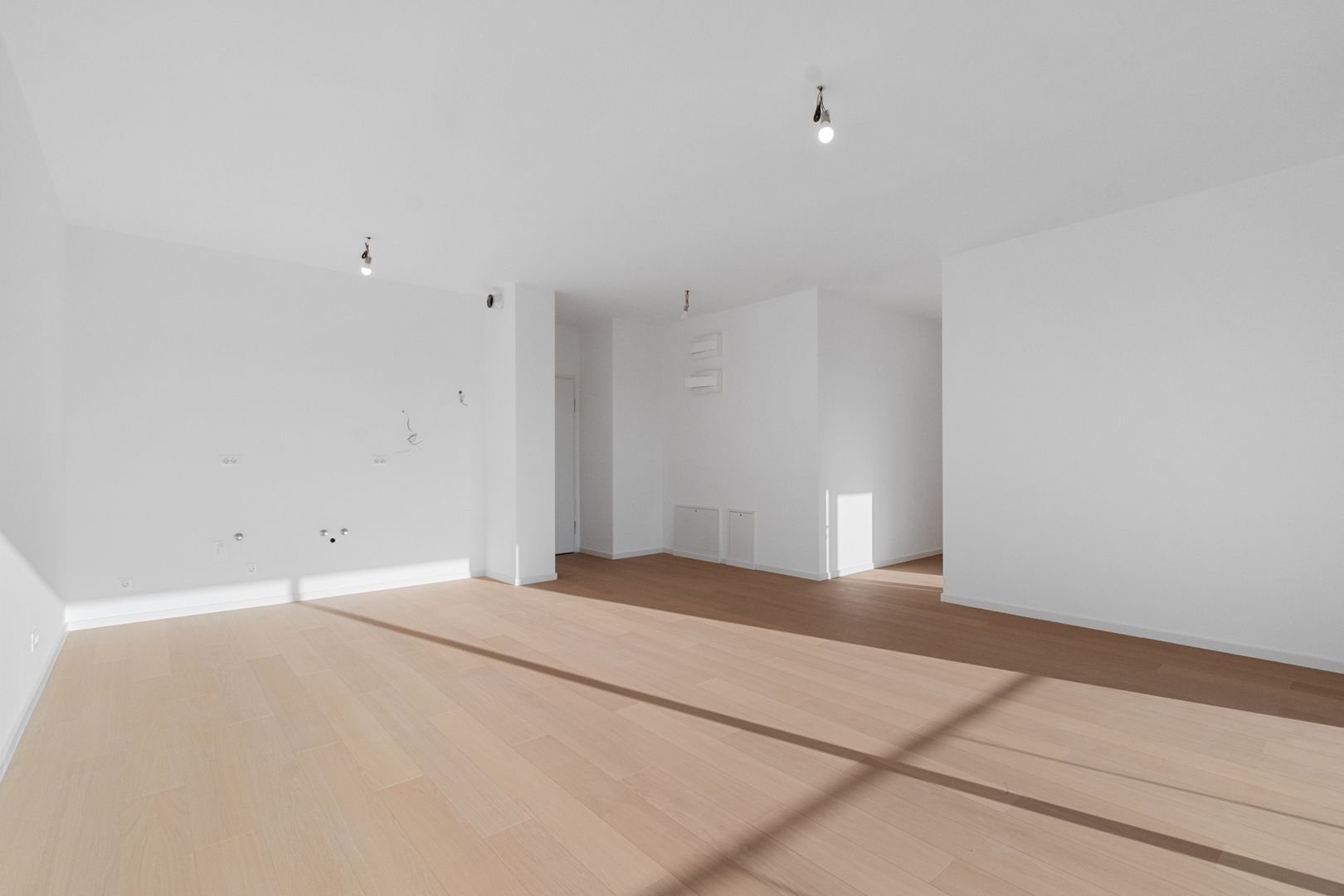 Apartament 4 camere - 112 mp - comision zero - 249000 Euro+tva - Poză 17