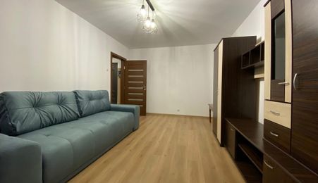 Apartament de 2 camere, 54mp, decomandat, zona strazii Prieteniei