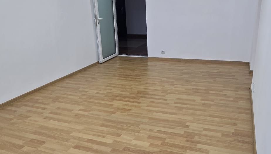 Apartament 4 camere Soseaua Berceni /an 1981 - Poză 6