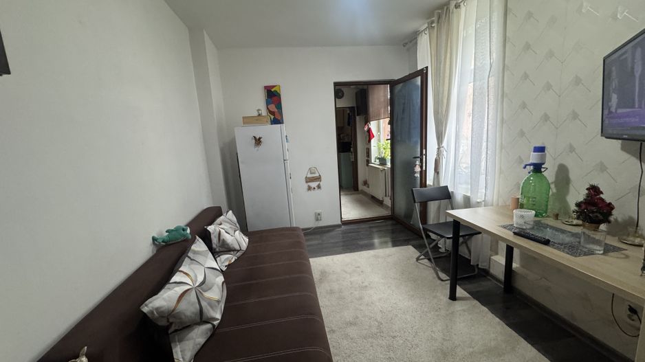 Casa cu potențial - Victoriei - Poză 3